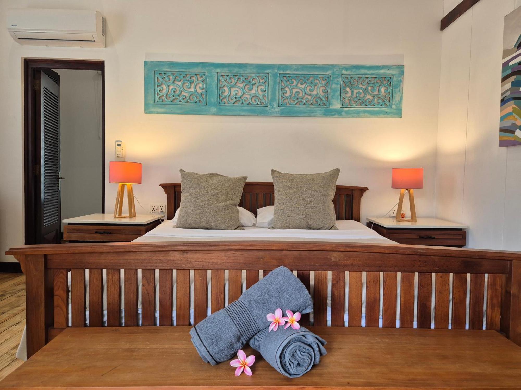 Shanti Ghar Guest House Tamarin ภายนอก รูปภาพ