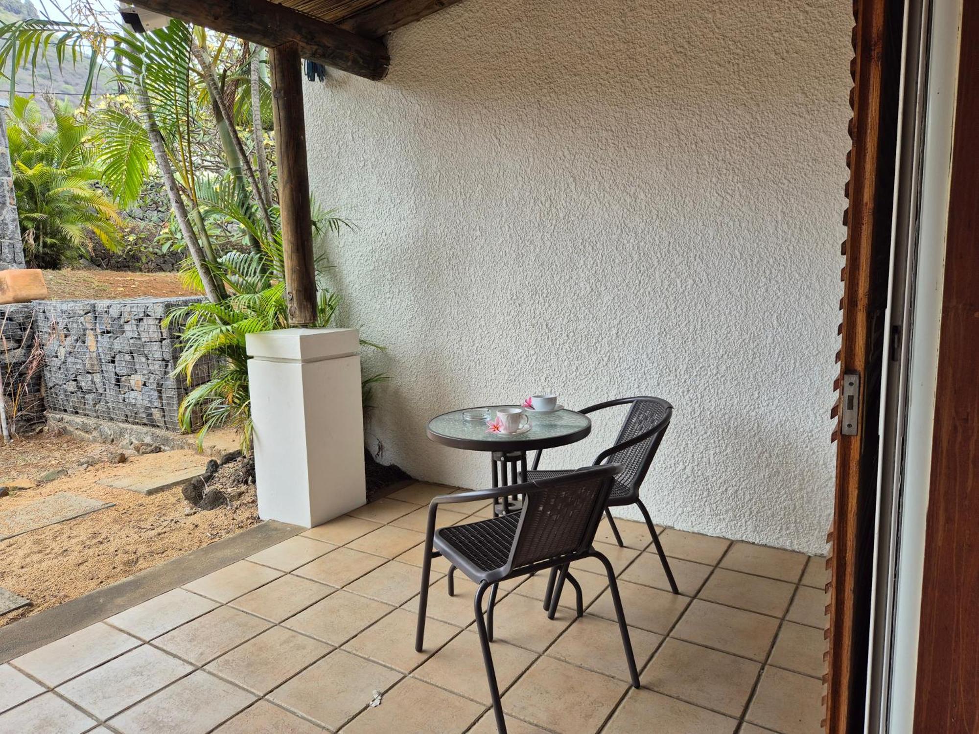 Shanti Ghar Guest House Tamarin ภายนอก รูปภาพ