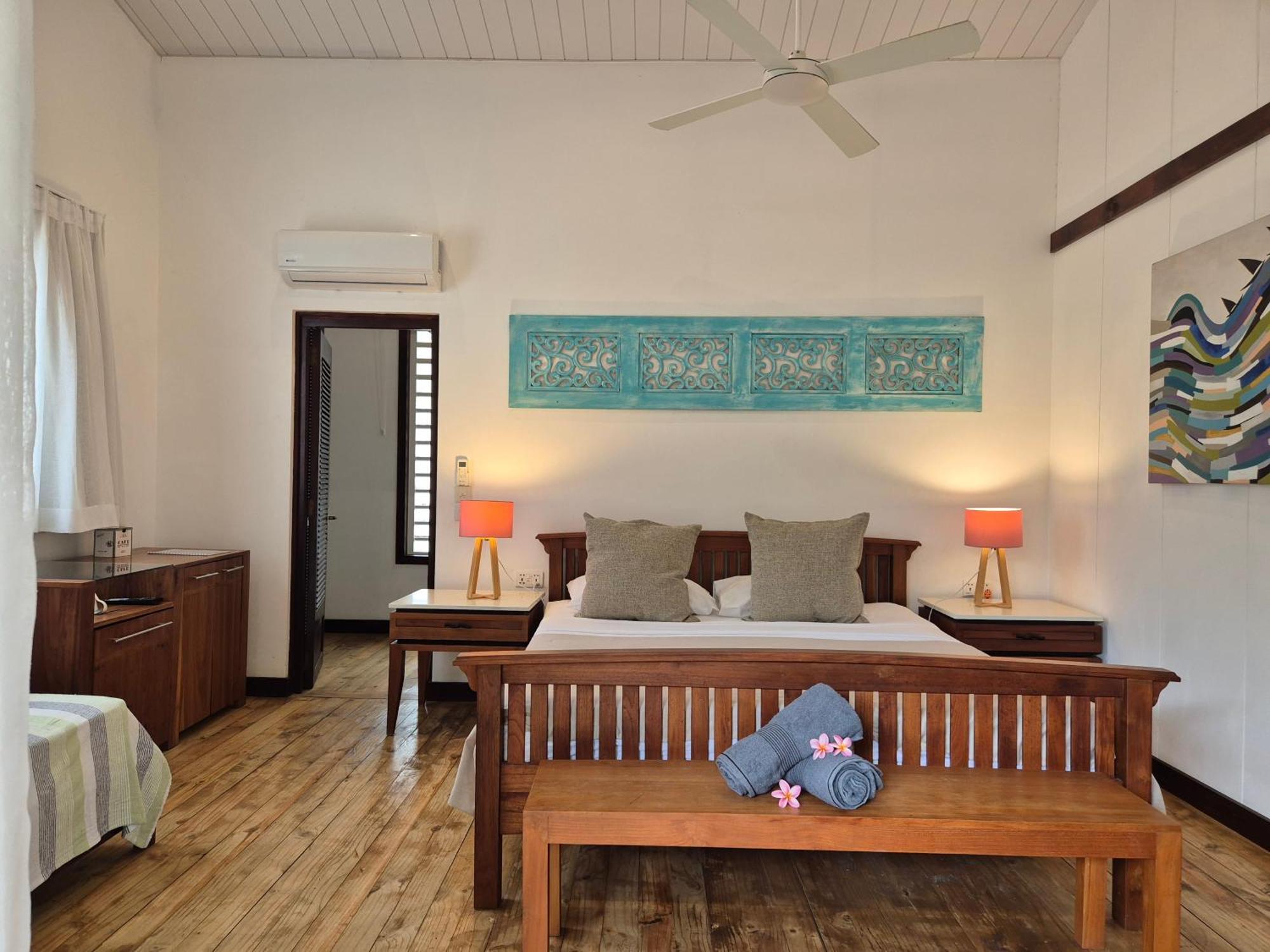 Shanti Ghar Guest House Tamarin ภายนอก รูปภาพ