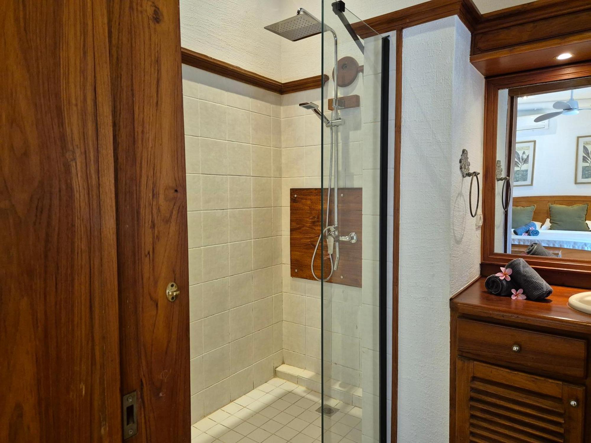 Shanti Ghar Guest House Tamarin ภายนอก รูปภาพ