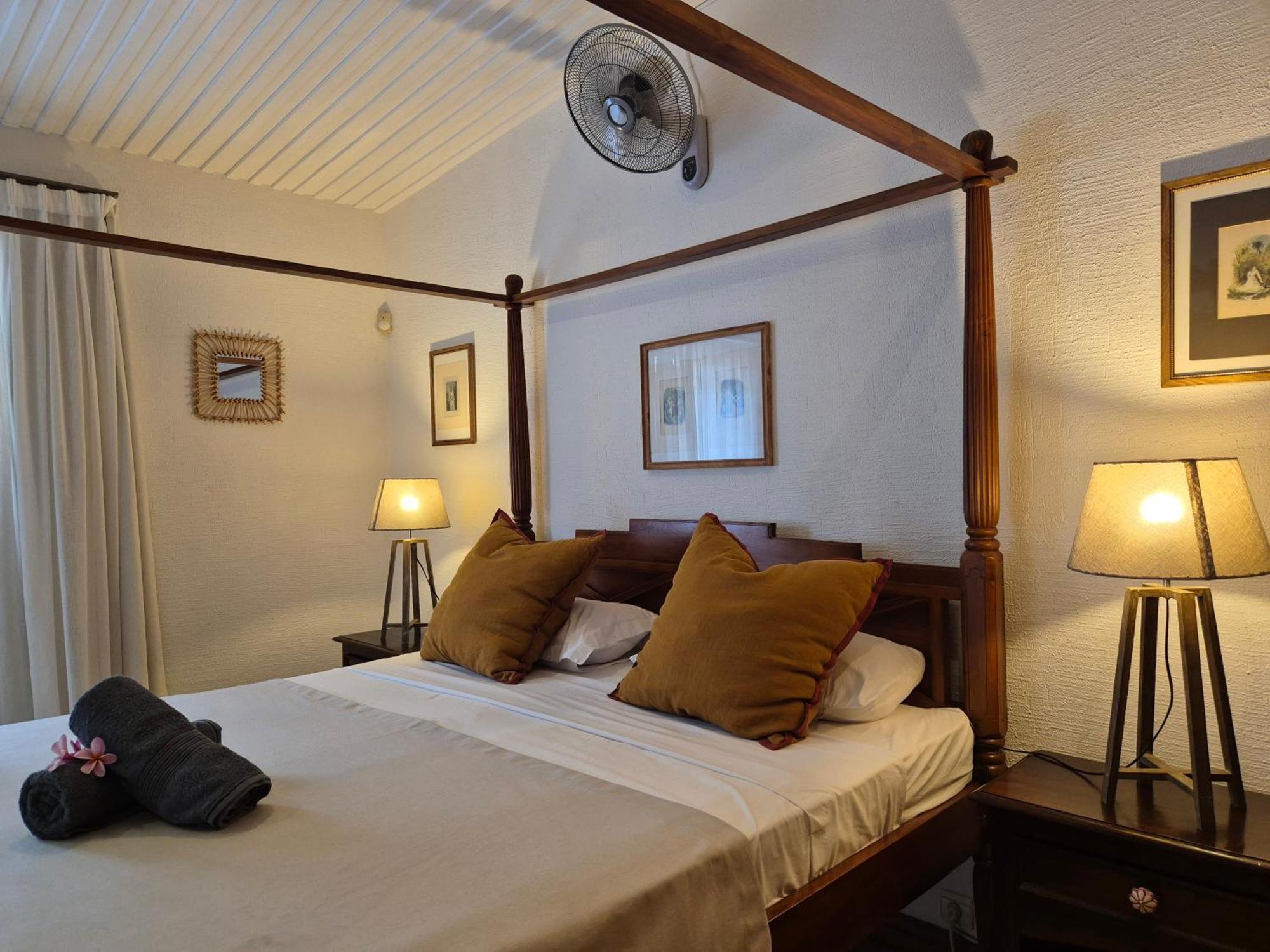 Shanti Ghar Guest House Tamarin ภายนอก รูปภาพ