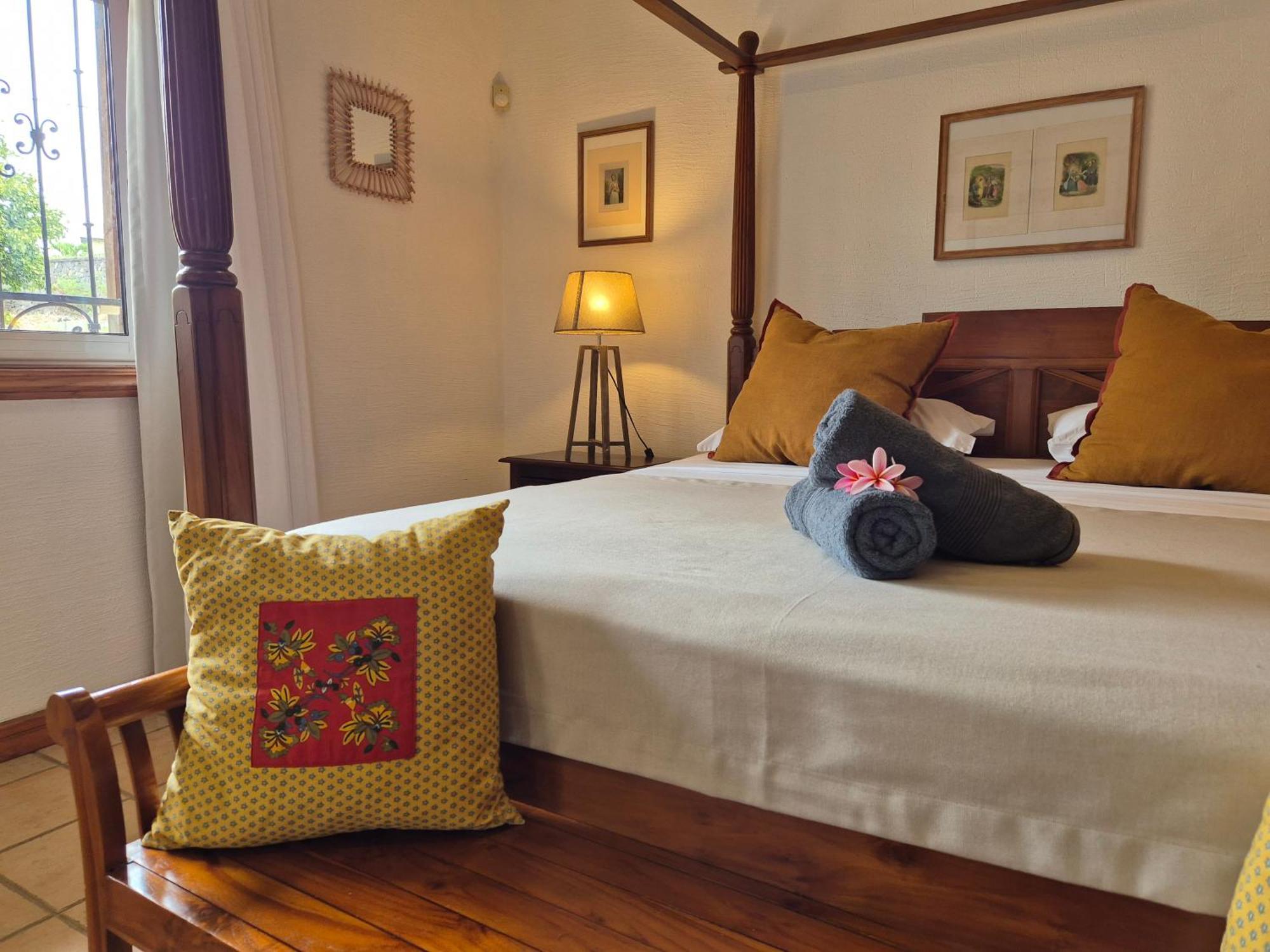 Shanti Ghar Guest House Tamarin ภายนอก รูปภาพ
