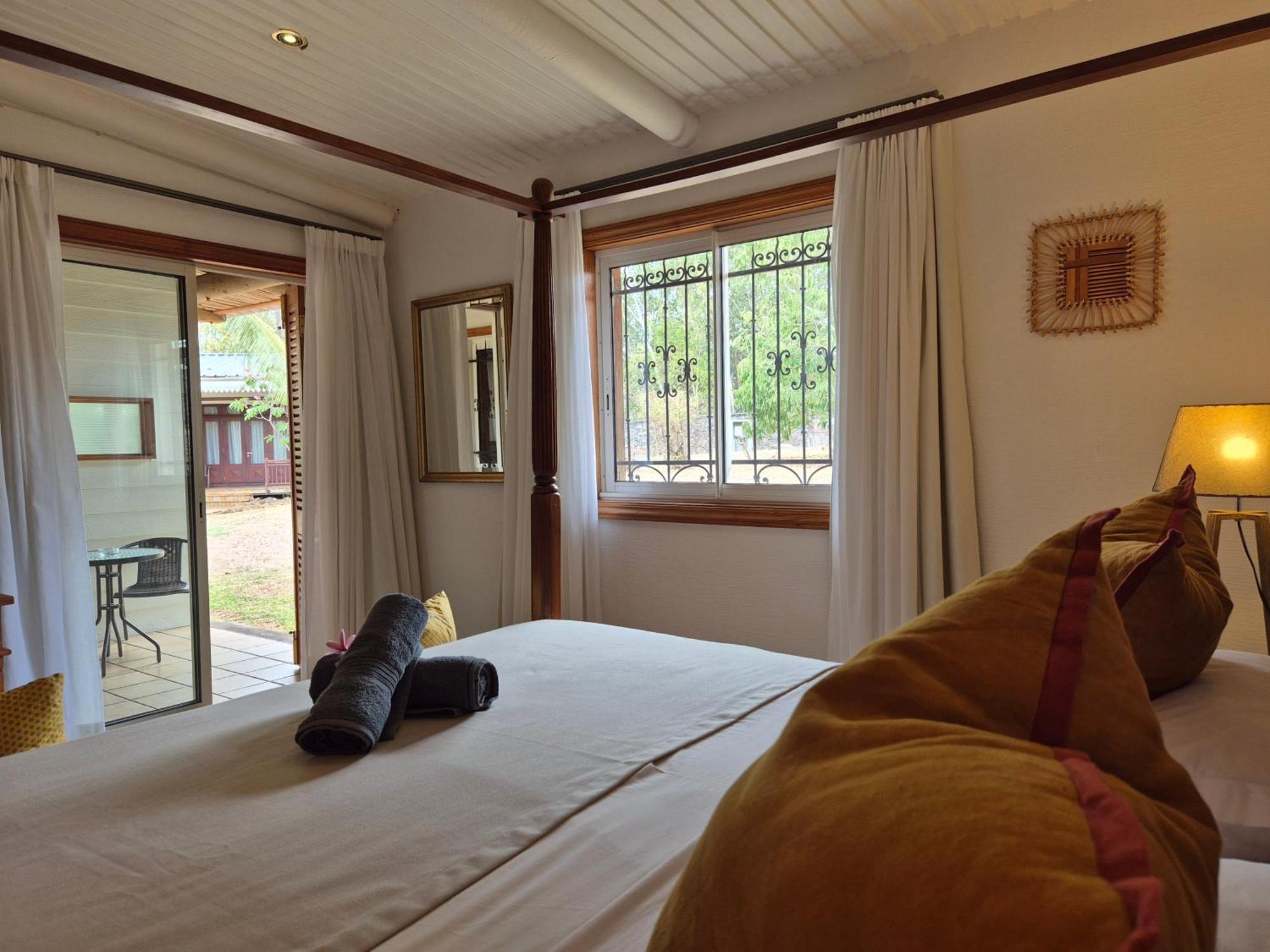 Shanti Ghar Guest House Tamarin ภายนอก รูปภาพ
