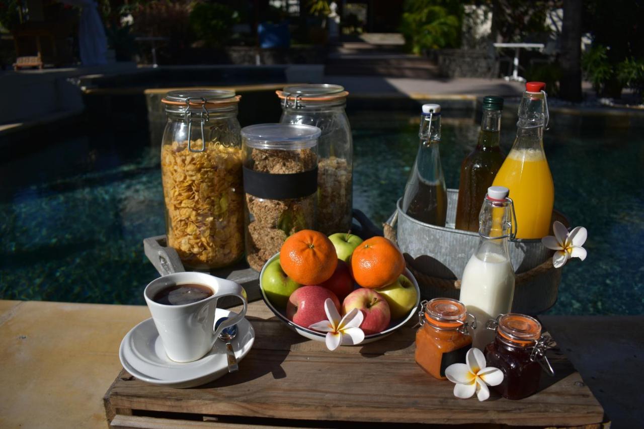 Shanti Ghar Guest House Tamarin ภายนอก รูปภาพ
